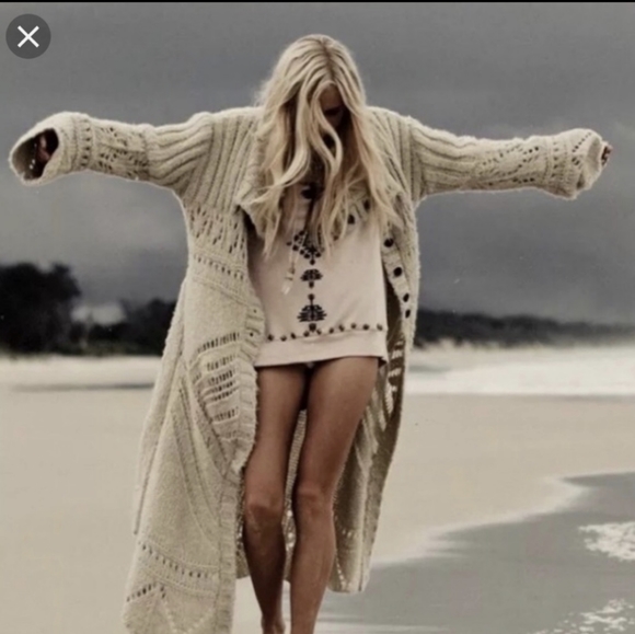 Spell Storm Chaser Sweater Cream OS - Picture 3 of 17